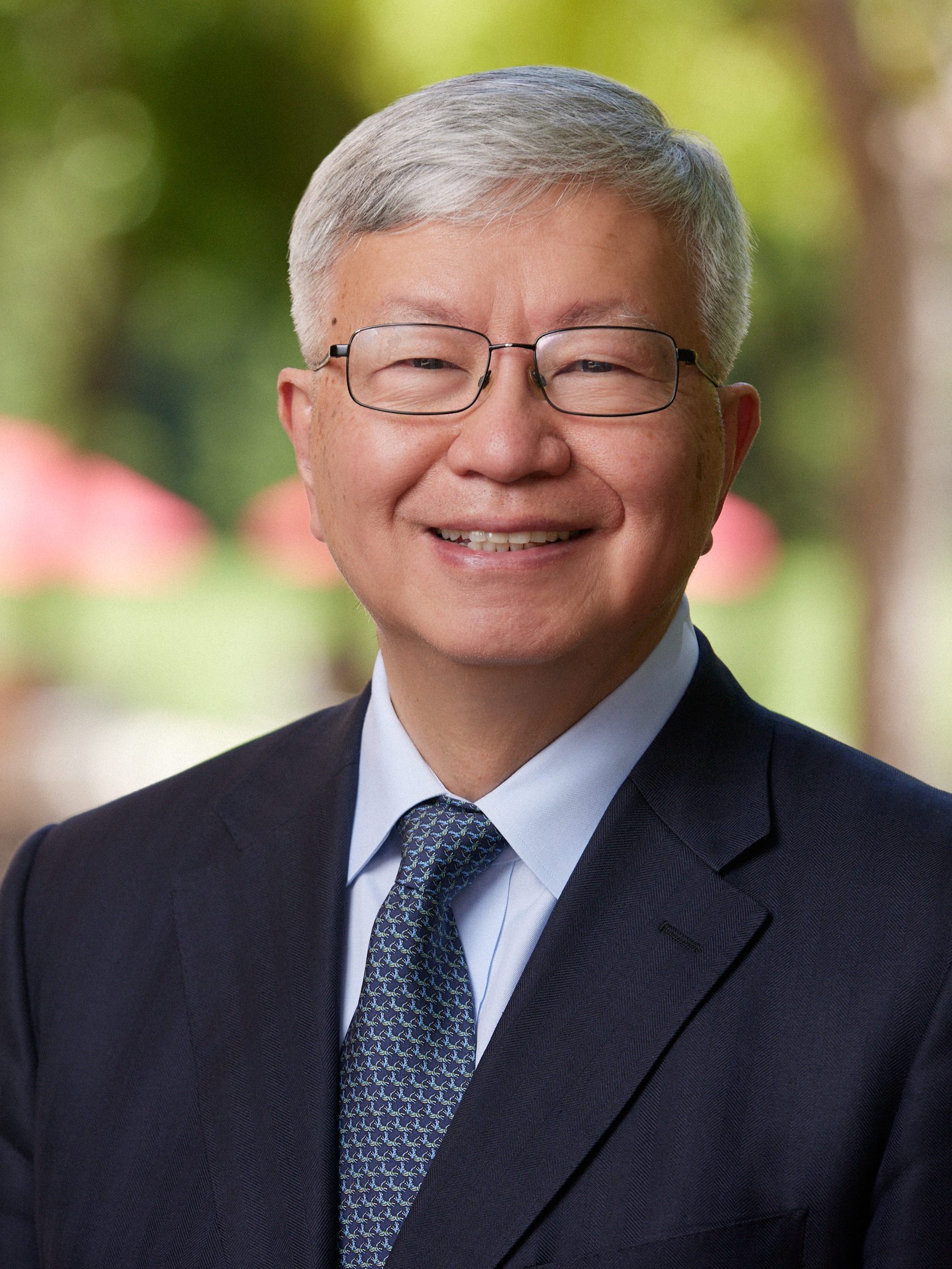 Hau L Lee